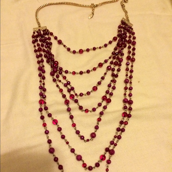 Ann Taylor fuschia necklace