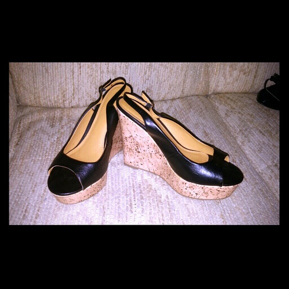 Black wedge heels