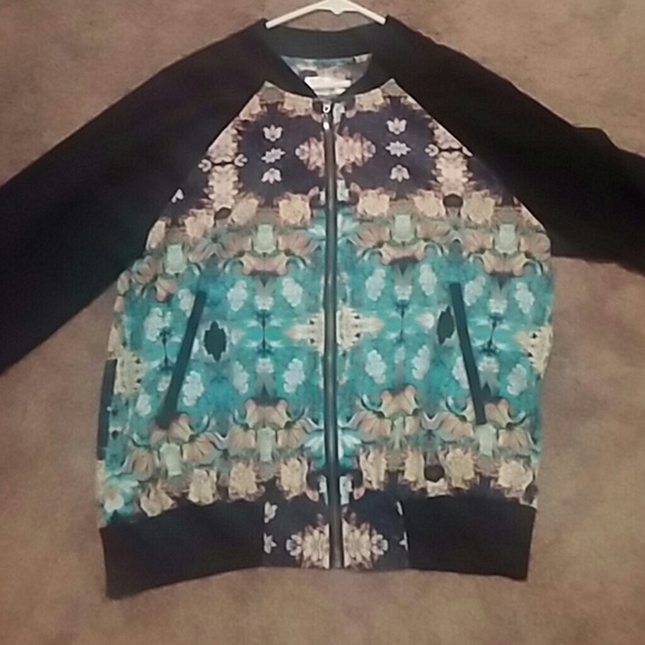 Tribal light weight jacket