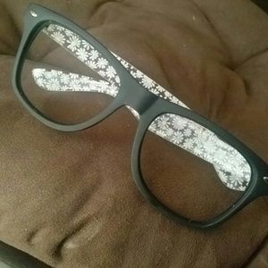 Super cute fashionable glasses frames