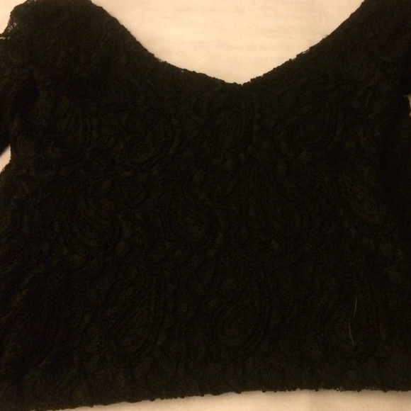 Hard to see in pic, body on black lace urban dress