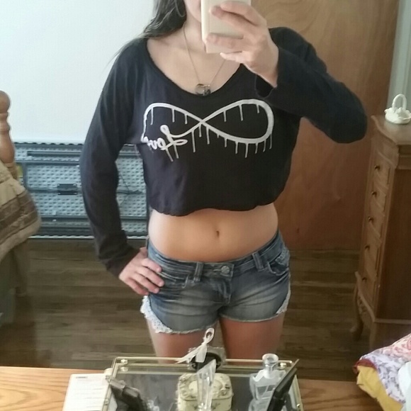 Tops - ❌❌❌ SOLD ❌❌❌
