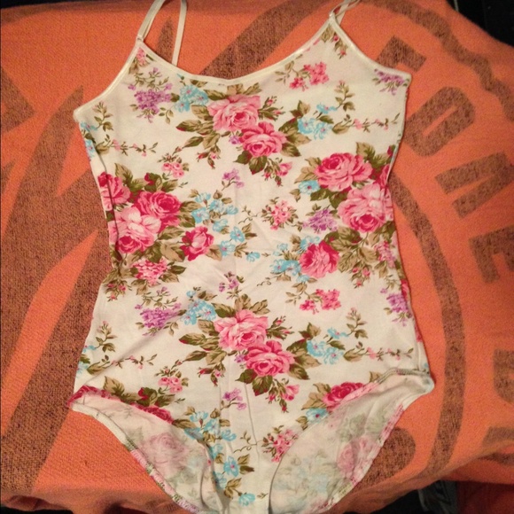 Floral top🌺🌺