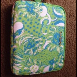 New with tag Lilly Pulitzer tech iPad case.