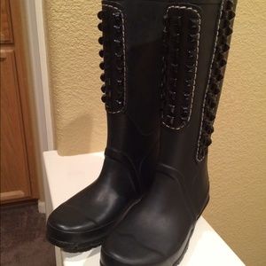 BCBGMAXAZRIA Rain Boots