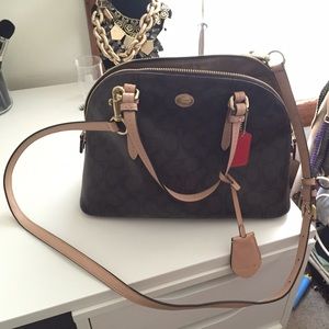 New signature Coach bag