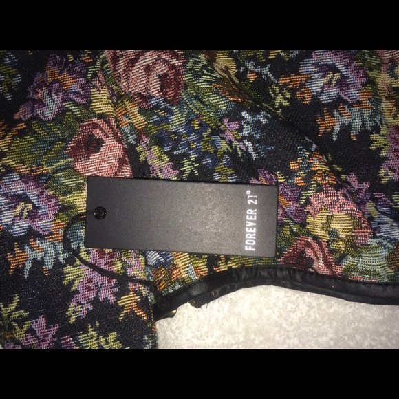 New forever 21 floral shorts