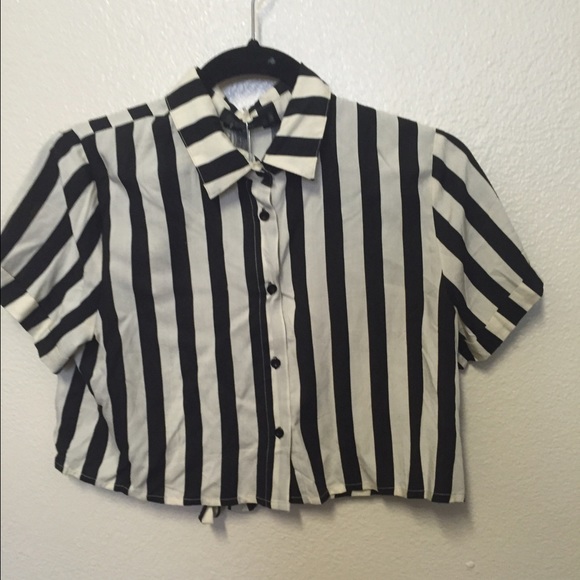 LF Striped cream and navy collared crop top