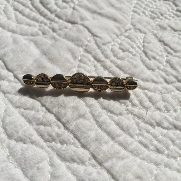 Vintage Scarf Pin / Brooch
