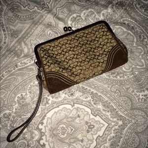Coach Signature Kisslock Wristlet Clutch Pouch