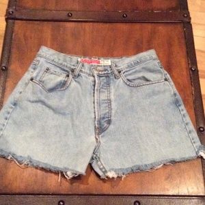 American Eagle Outfitters