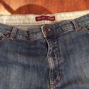 Izod - Jeans - High Rise - Size 16