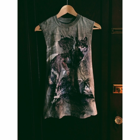 Wolf Muscle Tee Vintage