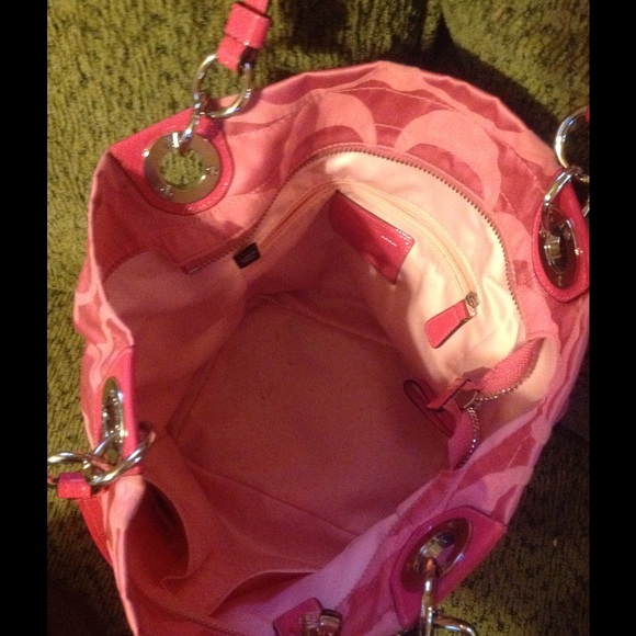 Coach Alex - Picture 3 of 4