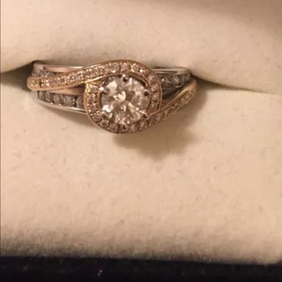 SOLD - Picture 4 of 4