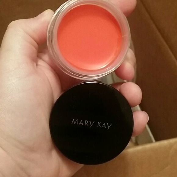 Tangerine cheek glaze