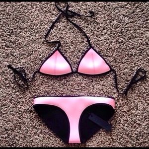 Triangl suit for Jessica *bottoms only*