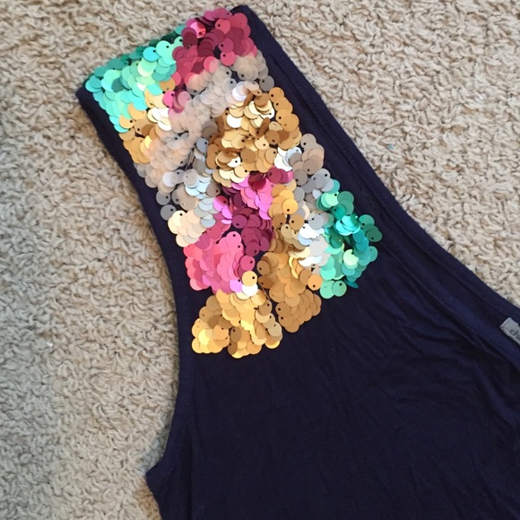 One shoulder sequence top - Picture 2 of 3