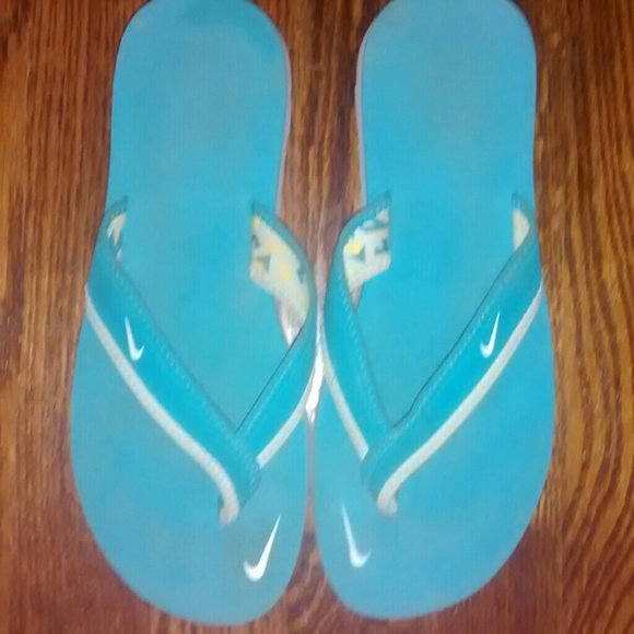 Nike Flip Flops