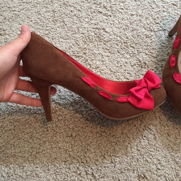 Short heels - Picture 2 of 4