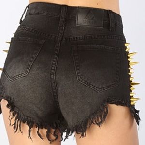 UNIF Back Off Shorts - black