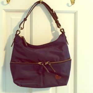 Dooney & bourke purse