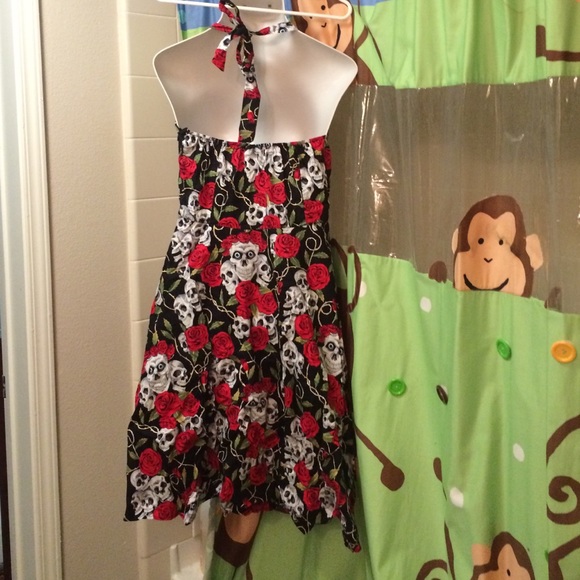 Rockability Halter Skull & Roses - Picture 4 of 4