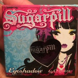 Sugar Pill Poison Plum eyeshadow