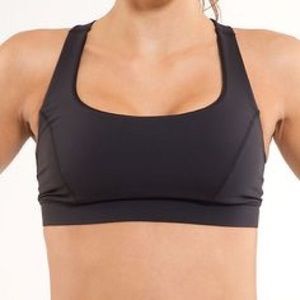 lululemon - Shape Me Bra - Black - 6