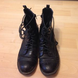 Skechers prairie/ combat boots