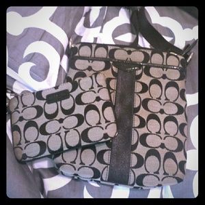 Coach crossbody w/ matching coin purse