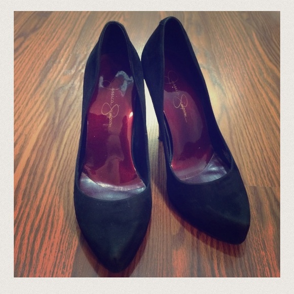 Jessica Simpson Suede Pumps in Black