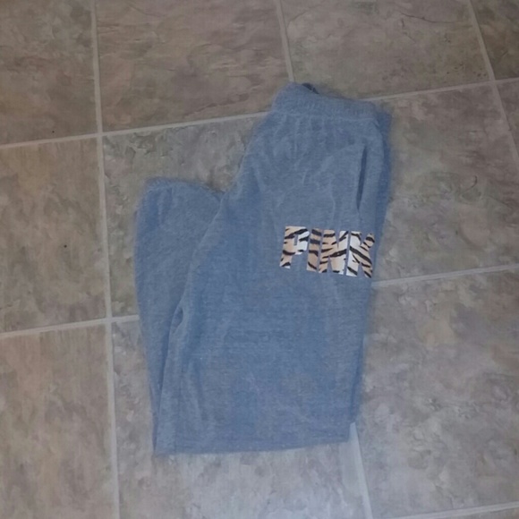 Sold in bundle Grey PINK Sweatpantd