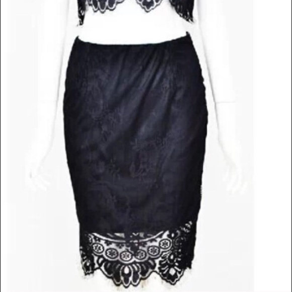 Two piece set - Picture 2 of 4