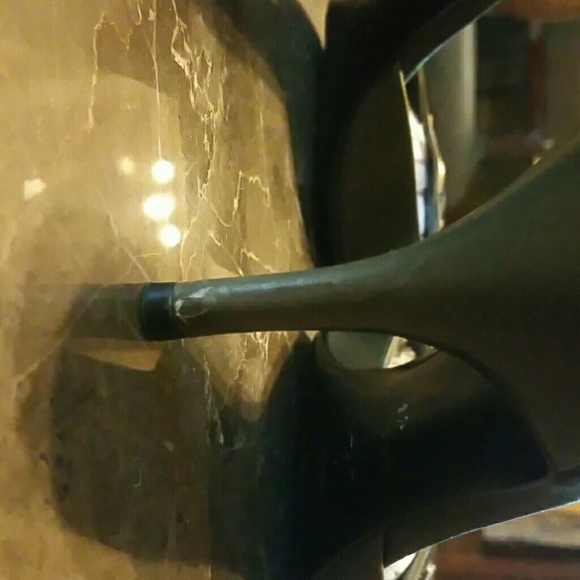 AUTHENTIC Christian Dior slides - Picture 3 of 3