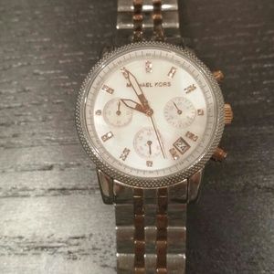 MICHAEL KORS