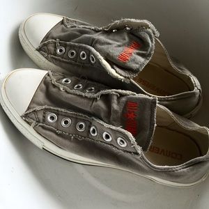laceless chucks