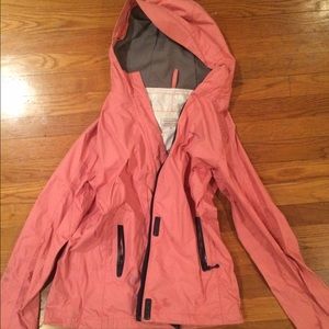 Vineyard vines rainjacket