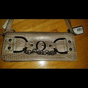 NWT small/medium gorgeous Guess purse