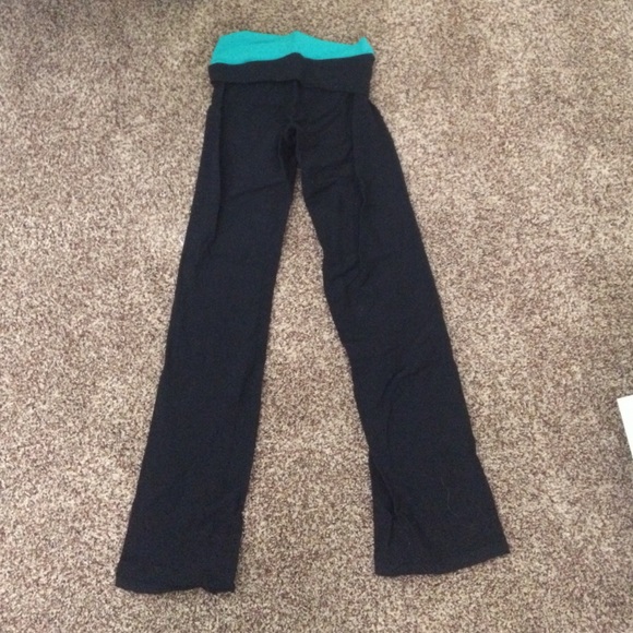 Lululemon astro yoga pants size 4