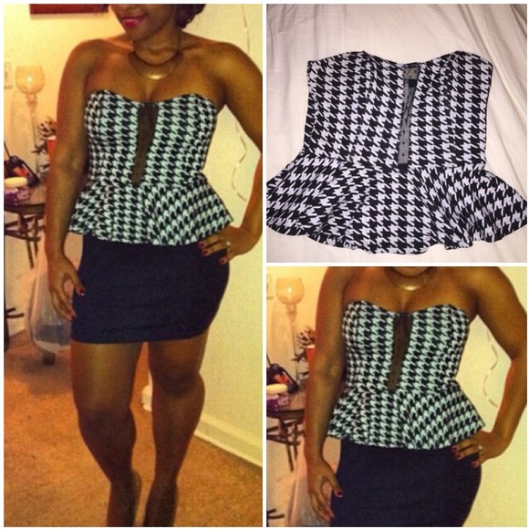 ❌REDUCED❌Houndstooth Top ⚫️⚪️