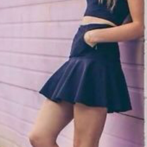 lululemon athletica Dresses & Skirts - Black Lululemon Get It On Fit and Flare Skirt