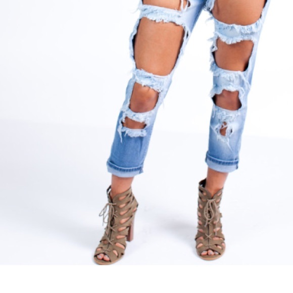 ❌ ISO ❌ - Picture 2 of 2