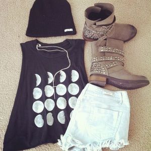 {Brandy Melville} Muscle Tank