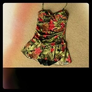 One piece swim suit