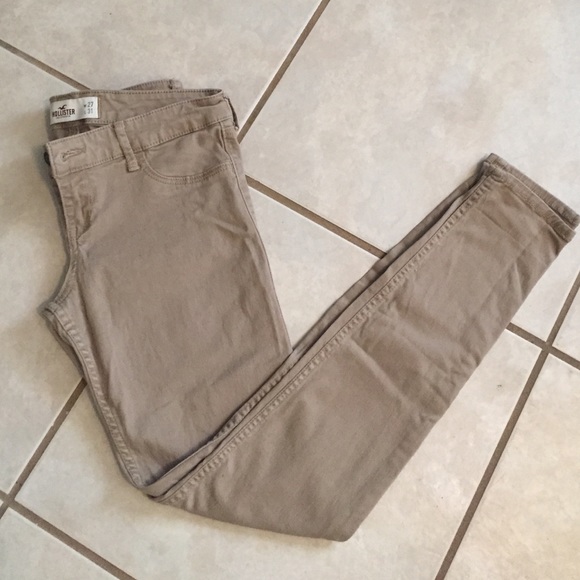 Khaki Hollister skinny jeans