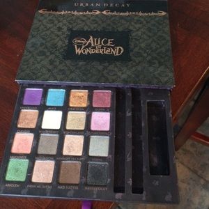 Palette and compact