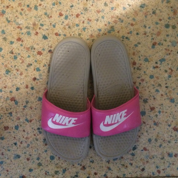 Pink nike sandal