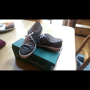 Josef Seibel Sneaker