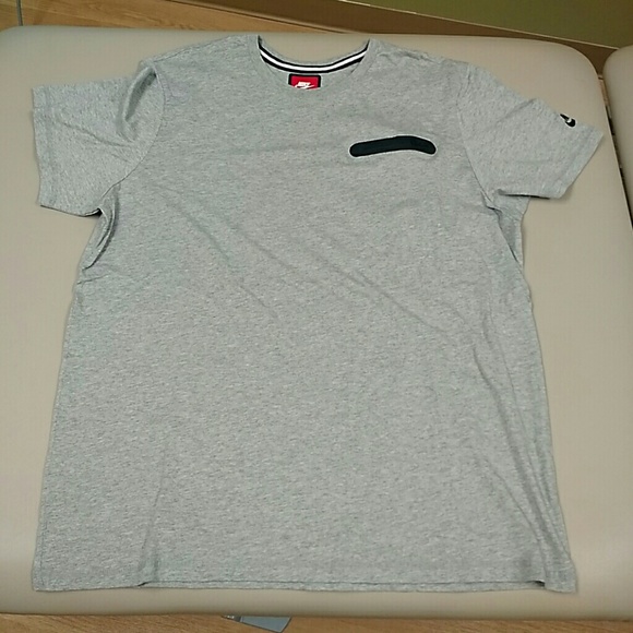 Men's Nike tshirt